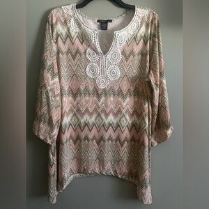 Robert Louis 3/4 split bell sleeve crochet trim geometric Boho Tunic Top size XL